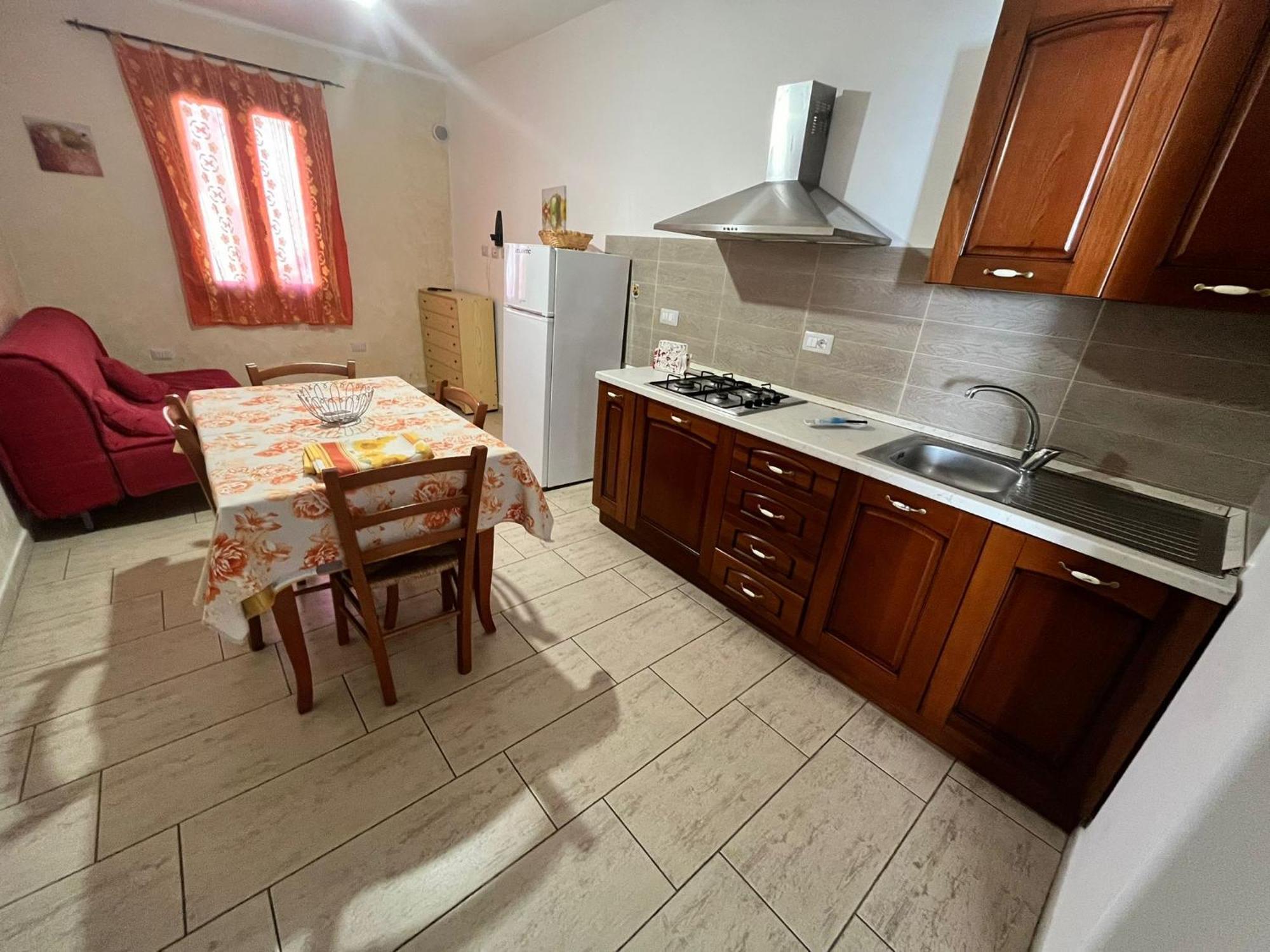 Il Girasole Villa SantʼAntìoco Стая снимка