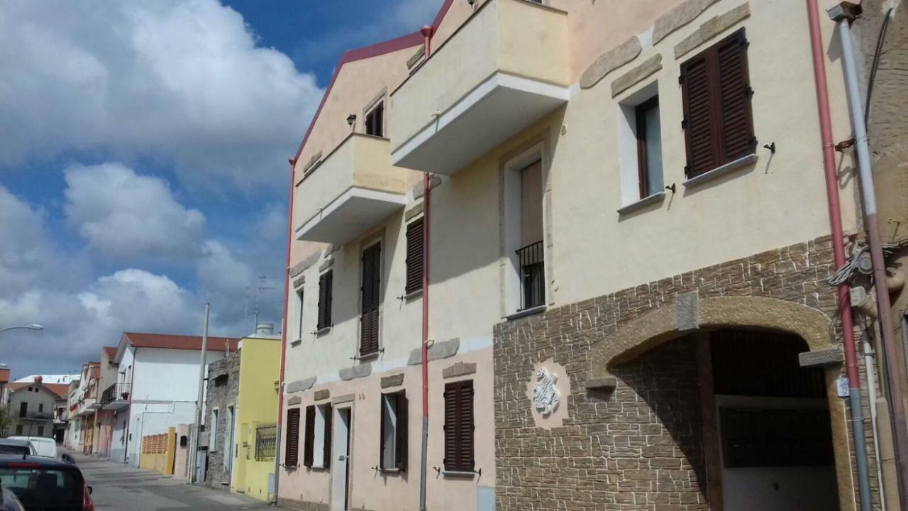 Il Girasole Villa SantʼAntìoco Екстериор снимка